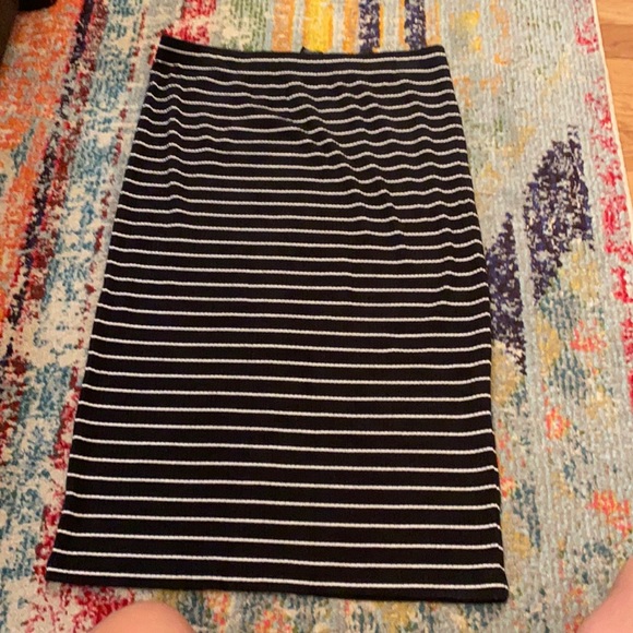 Express Striped Pencil MIDI Skirt - Picture 1 of 2